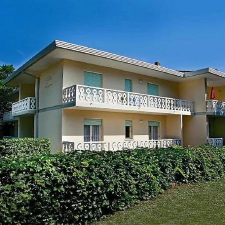 公寓 Bright Flat Close To The *