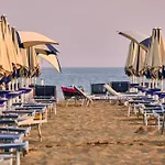 Апартаменты Bright Flat Close To The